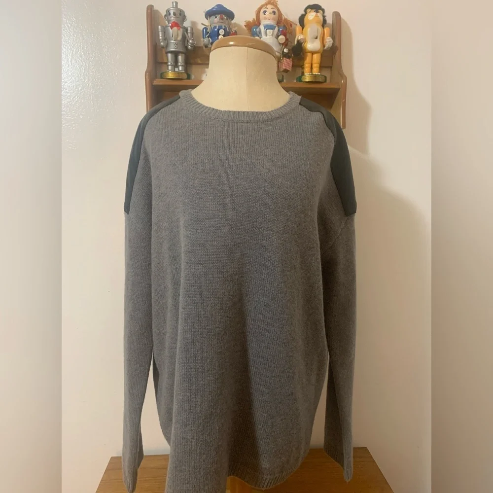 BCBGMaxAzria Gray Sweater with Black Shoulder Detail S